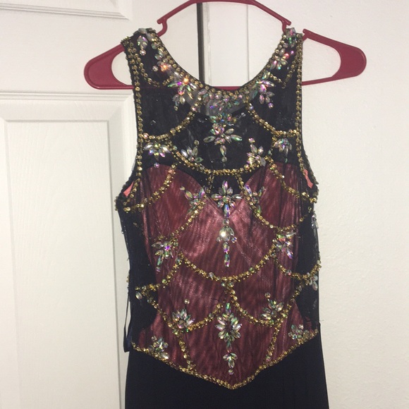 Windsor prom dress - Picture 2 of 4